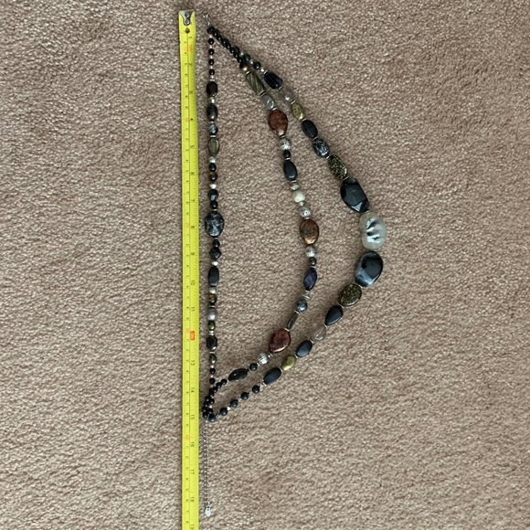 Three Tier Chunky Beaded Necklace Black/Silver - Picture 6 of 9